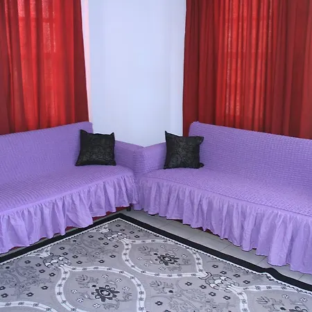 Cozmina Apart Hotell *