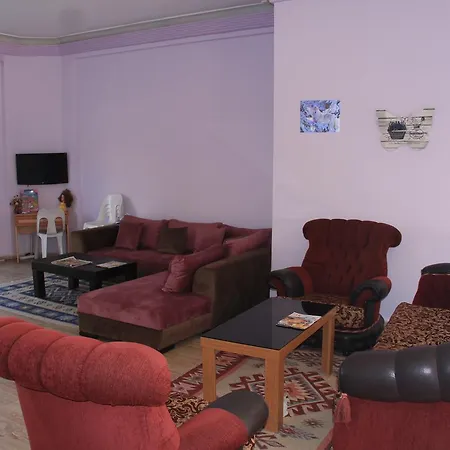 Cozmina Apart ألانيا